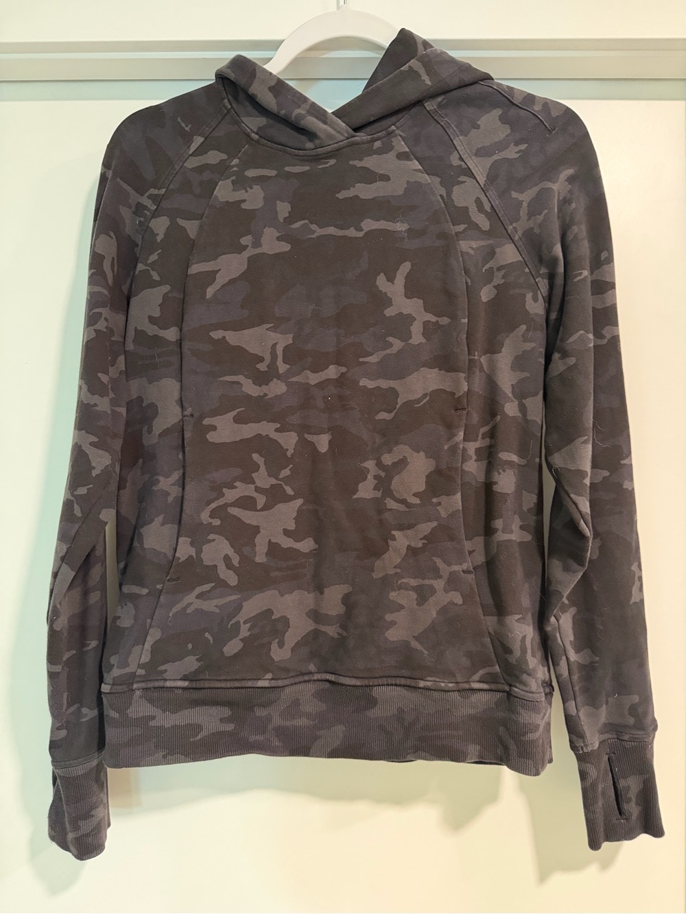 lululemon athletica Women's Gray Camo Hooded Pullover